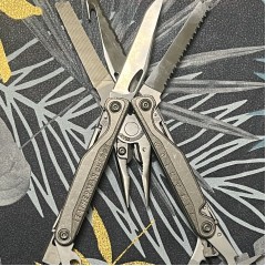 Мультитул LEATHERMAN CHARGE PLUS TTI 832528 с нейлоновым чехлом